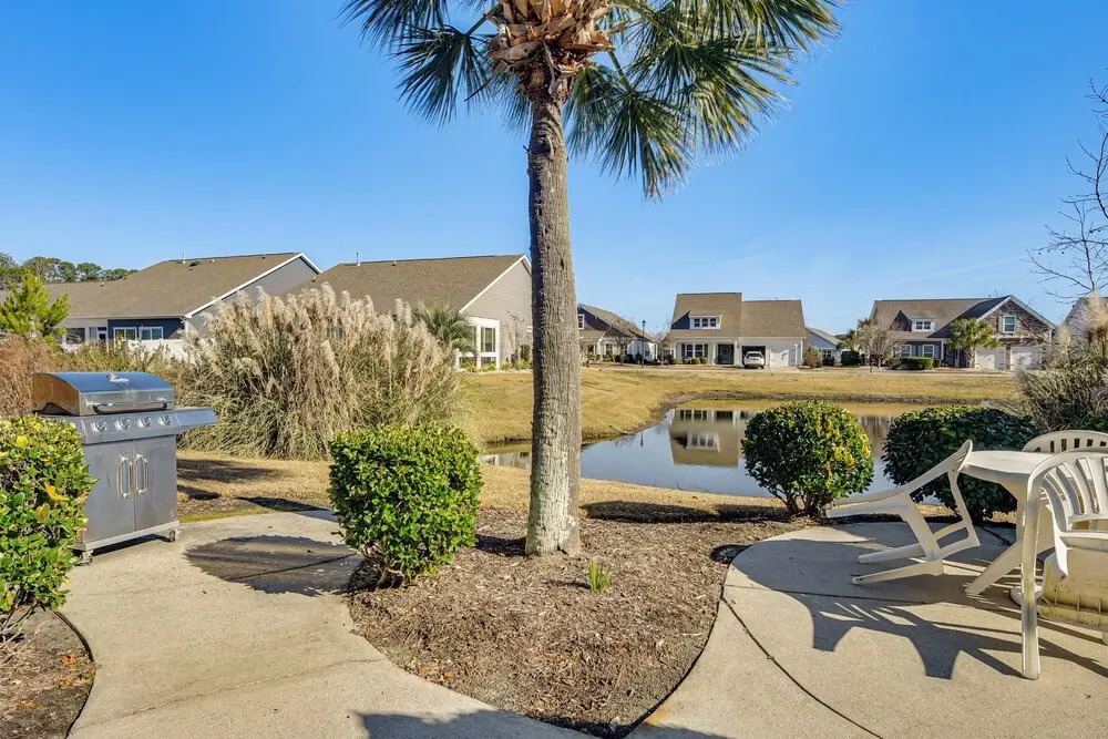 Golf, Gamble & Fish! Condo w/ Pool in Little River