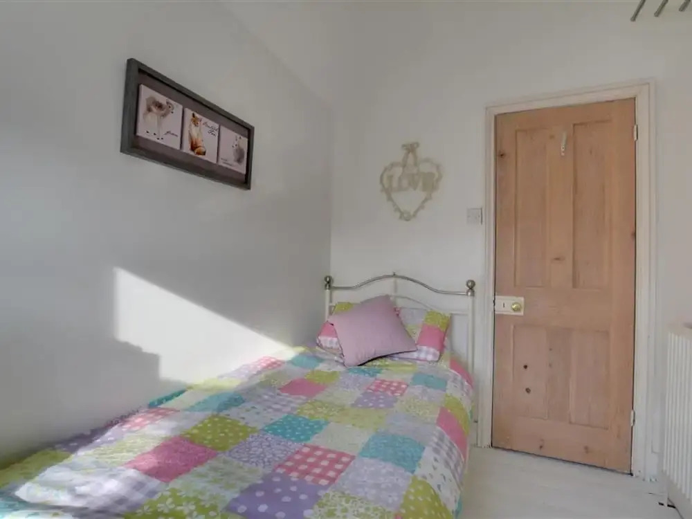 Bright Holiday Home in Broadstairs With Garden