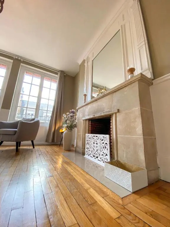 Appartement chic, 3 chambres, hyper centre-ville, parking payant