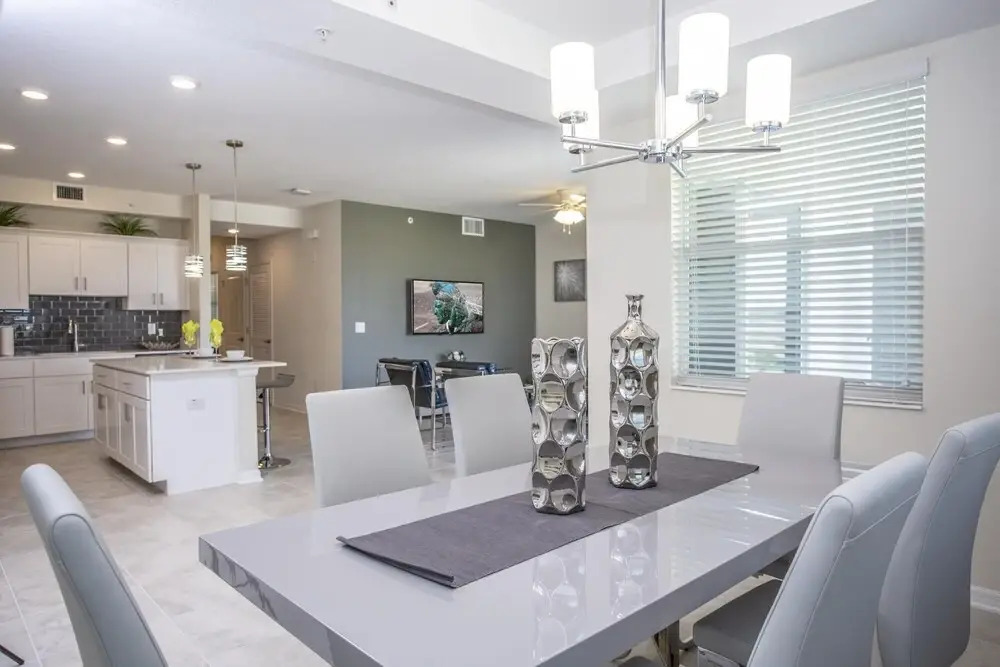 Luxurious 2 Bedroom Apartment Close to Disney 303 4721