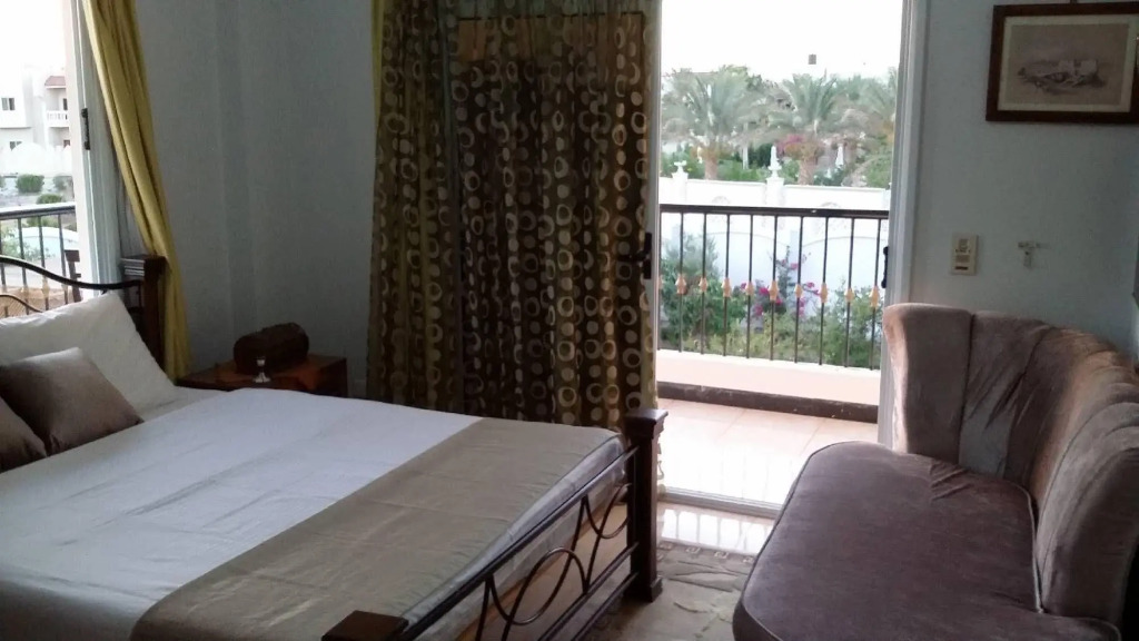 Petra Inn House