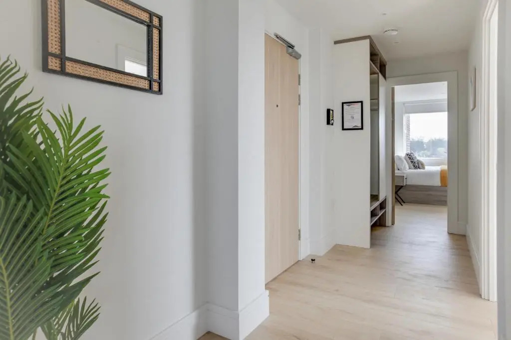 Kings Road Apartments