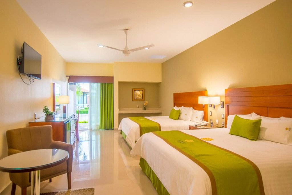 Hotel Ecce Inn & Spa
