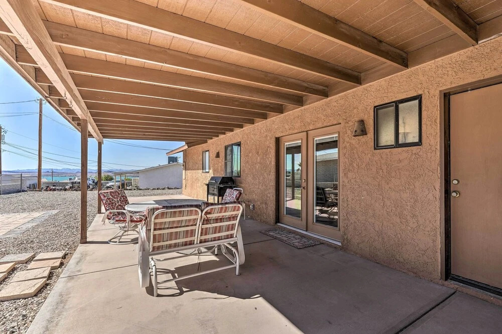 2 Mi to Lake: Home w/ Fire Pit in Arizona