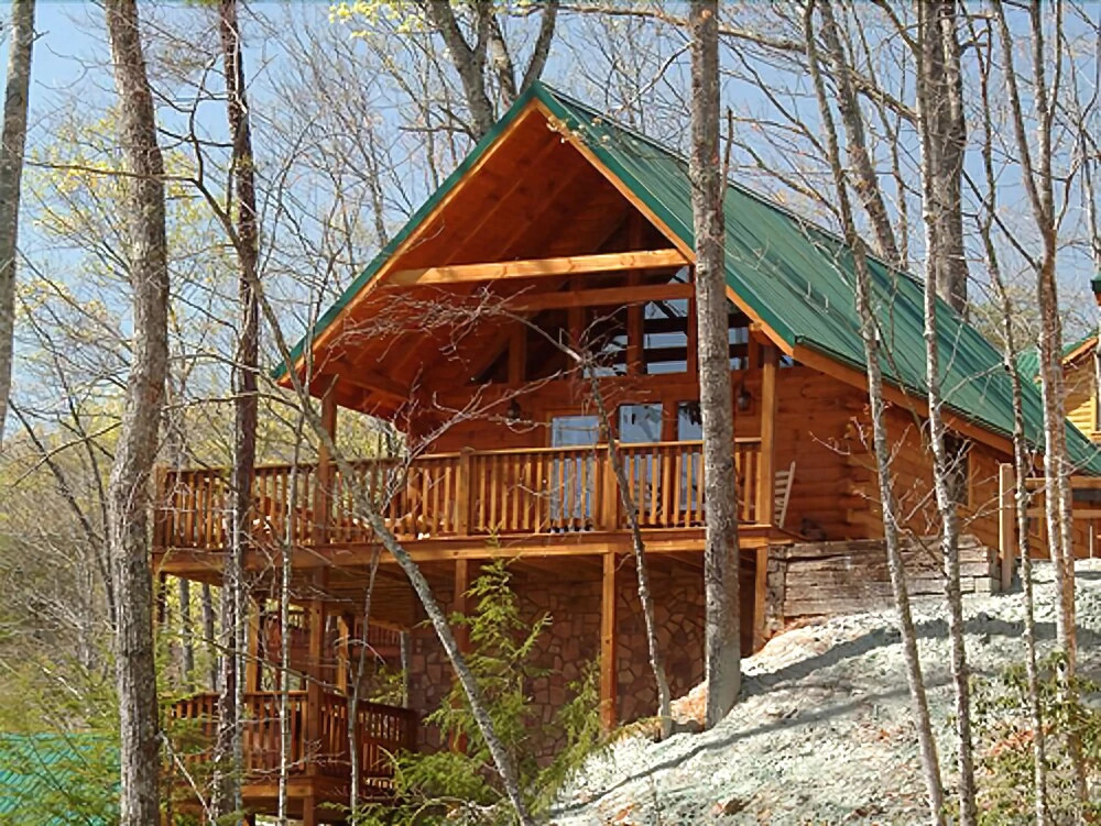 Knotty N Nice 2 Bedroom Home with Hot Tub