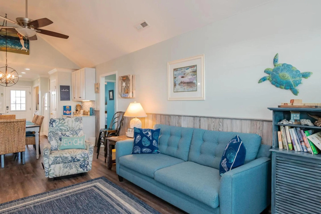 Sherrys Paradise by Oak Island Accommodations
