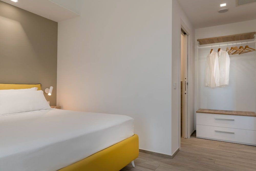 Youmami Lifestyle Suite Hotel