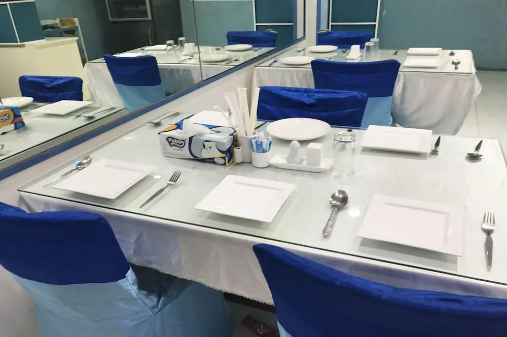 Omarthai Hotel - Hostel