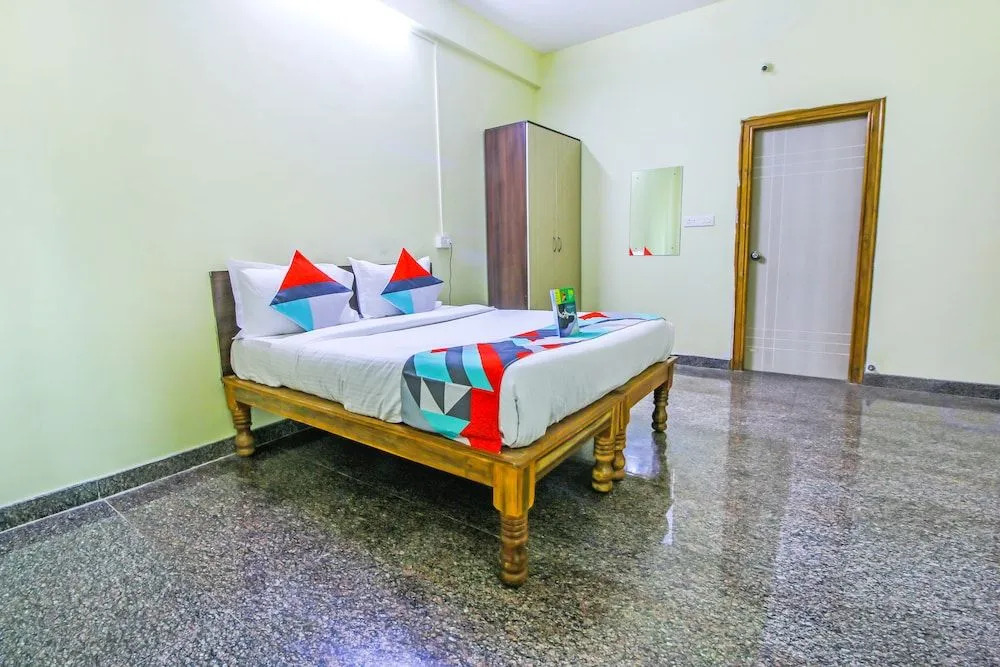 Sri Sai Suites By FabHotel