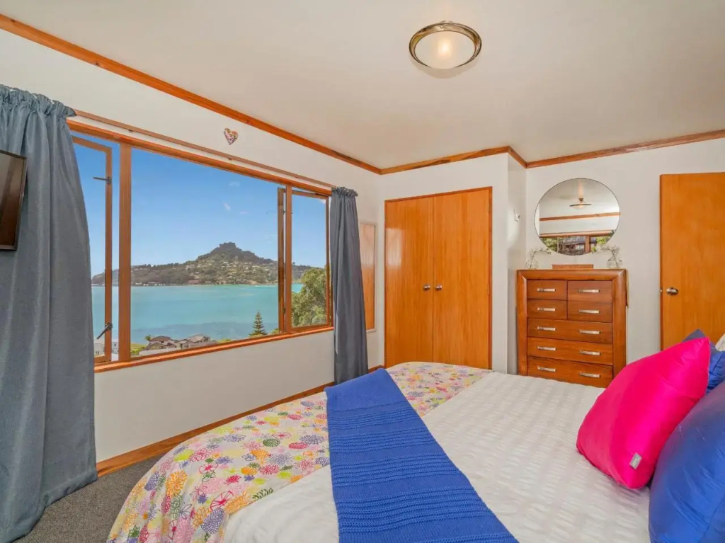 Cythera - Tairua Holiday Home
