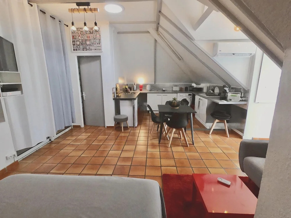 Studio in La Saline-les-bains, With Wonderful sea View, Furnished Balcony and Wifi