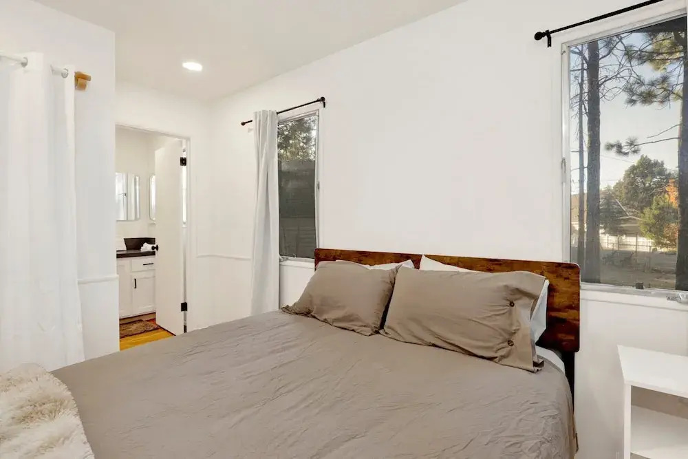 THE Woodside Cottage #2505