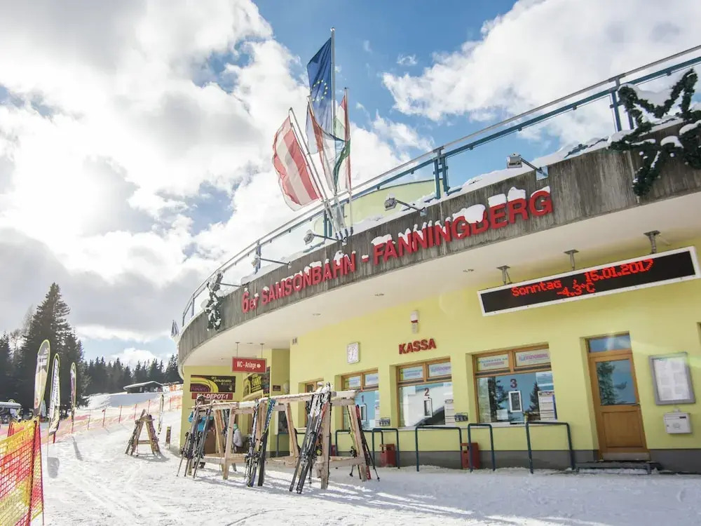 Chalet in ski Area in Mauterndorf With Sauna