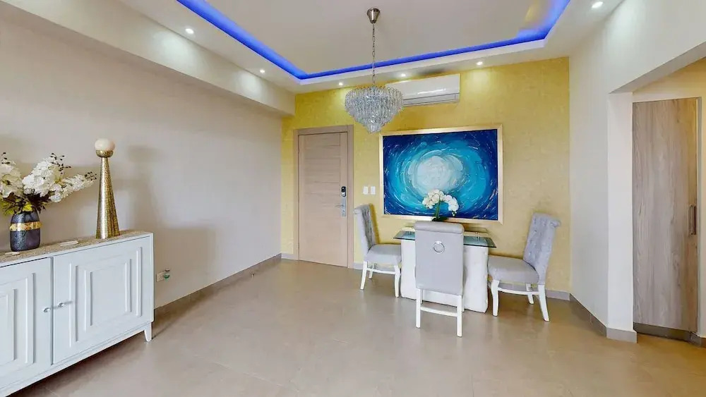 Luxury Condo 1 Br Pool Excellent Location