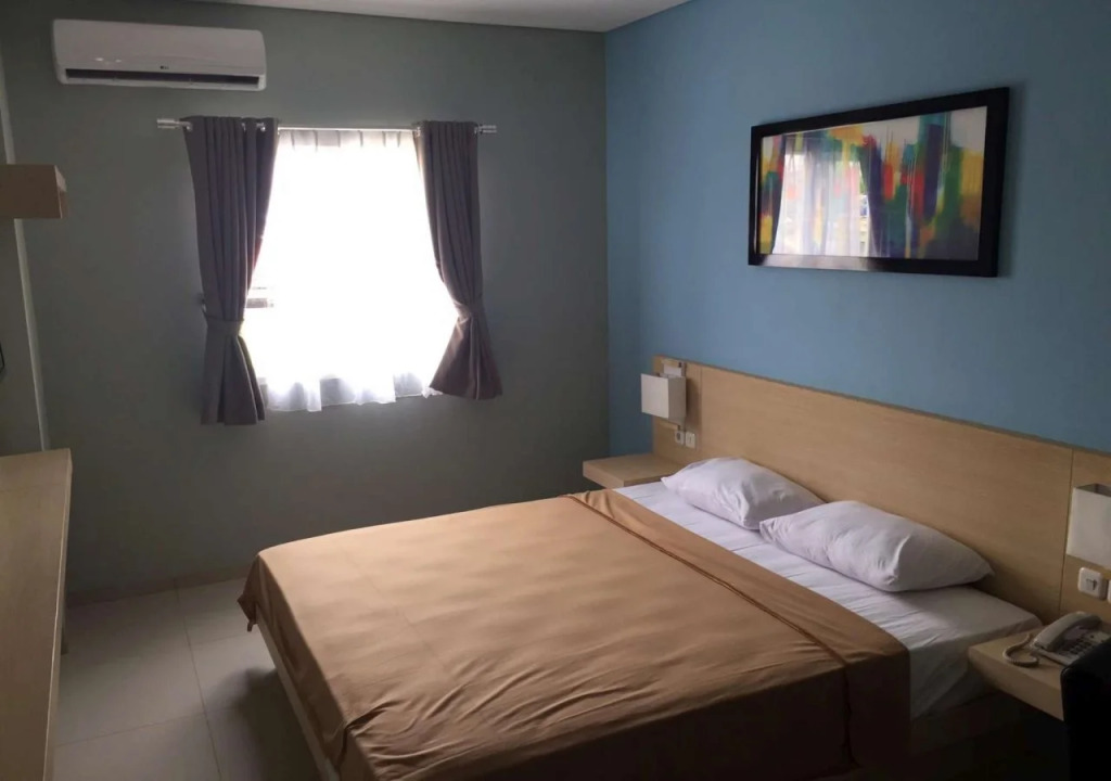 Super OYO Townhouse OAK Hotel Fiducia Pondok Gede