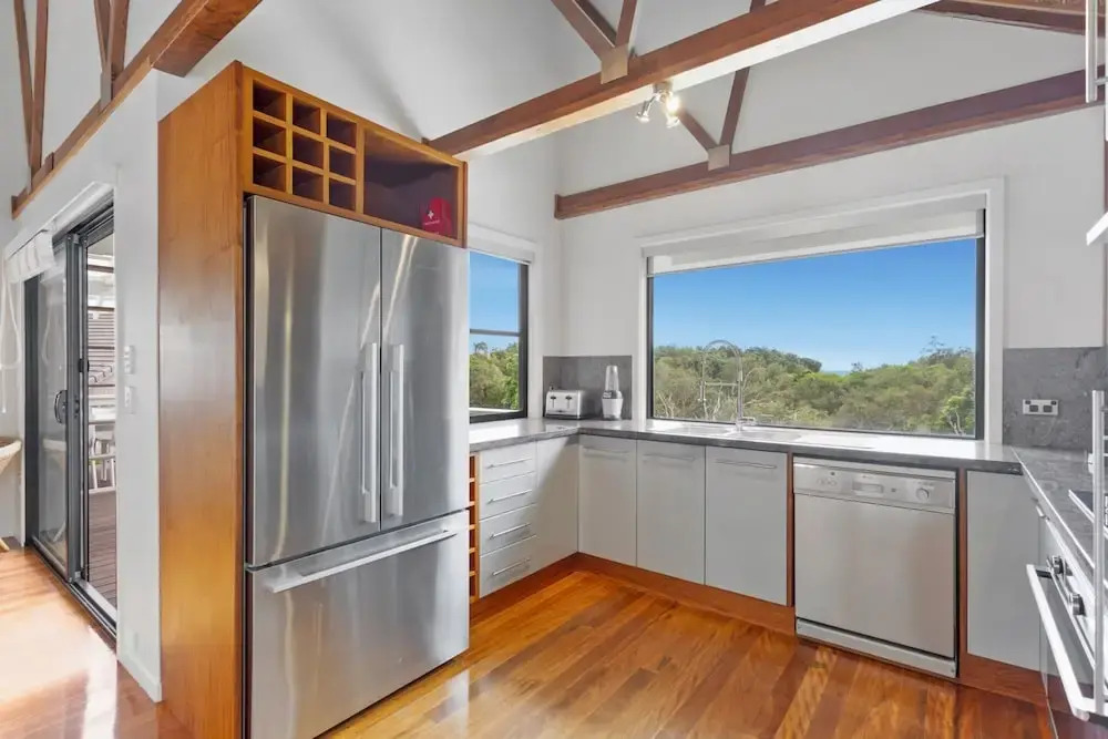 Beachfront 3-bed With Private Pool & Fireplace