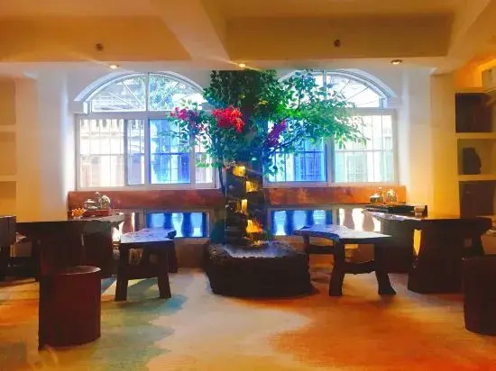 Bozhou Homestay (Xitianmiao Qilou Old Street Branch)