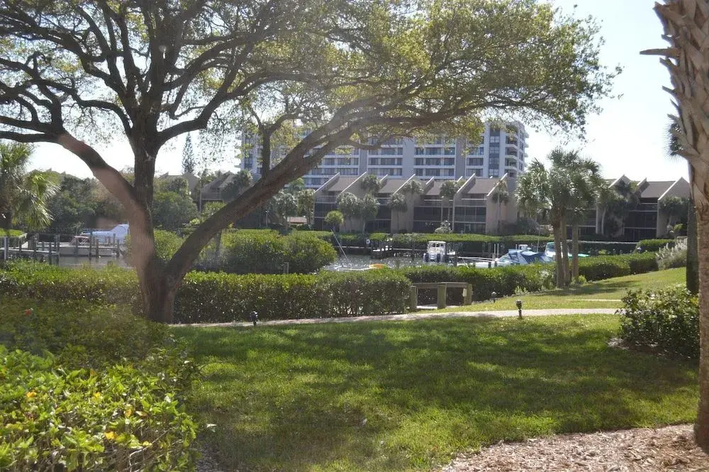 Cove II 811F 2 Bedroom Condo By Midnight Cove II