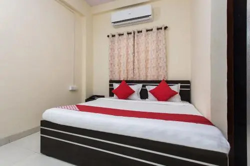 OYO 19316 Hotel Mahati
