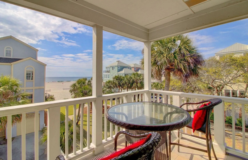56 Grand Pavilion by Avantstay Oceanfront Deck + Views, Community Pool