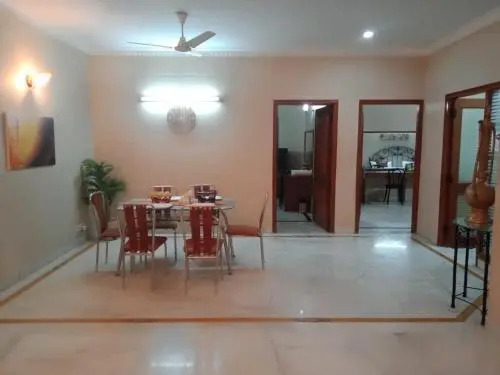 Pamposh Guest House, Gurgaon