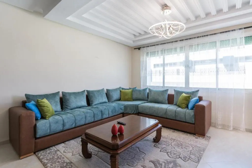 Superbe appartement avec piscine à Harhoura Témara