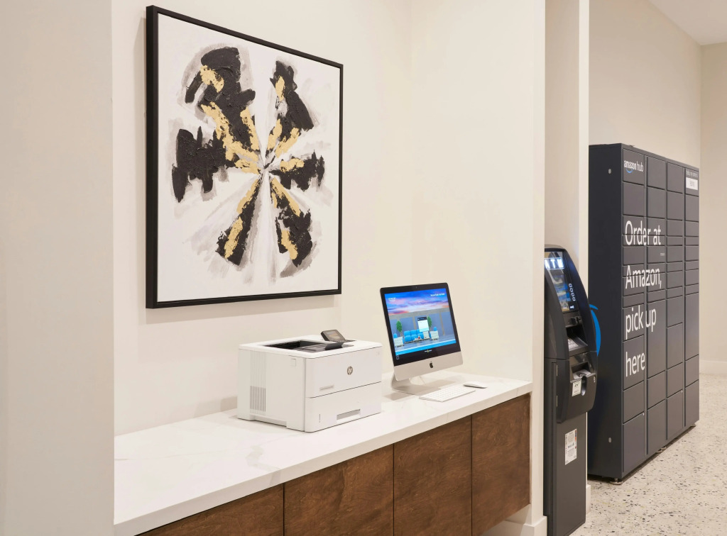 SERENA Hotel Aventura Miami, Tapestry Collection by Hilton