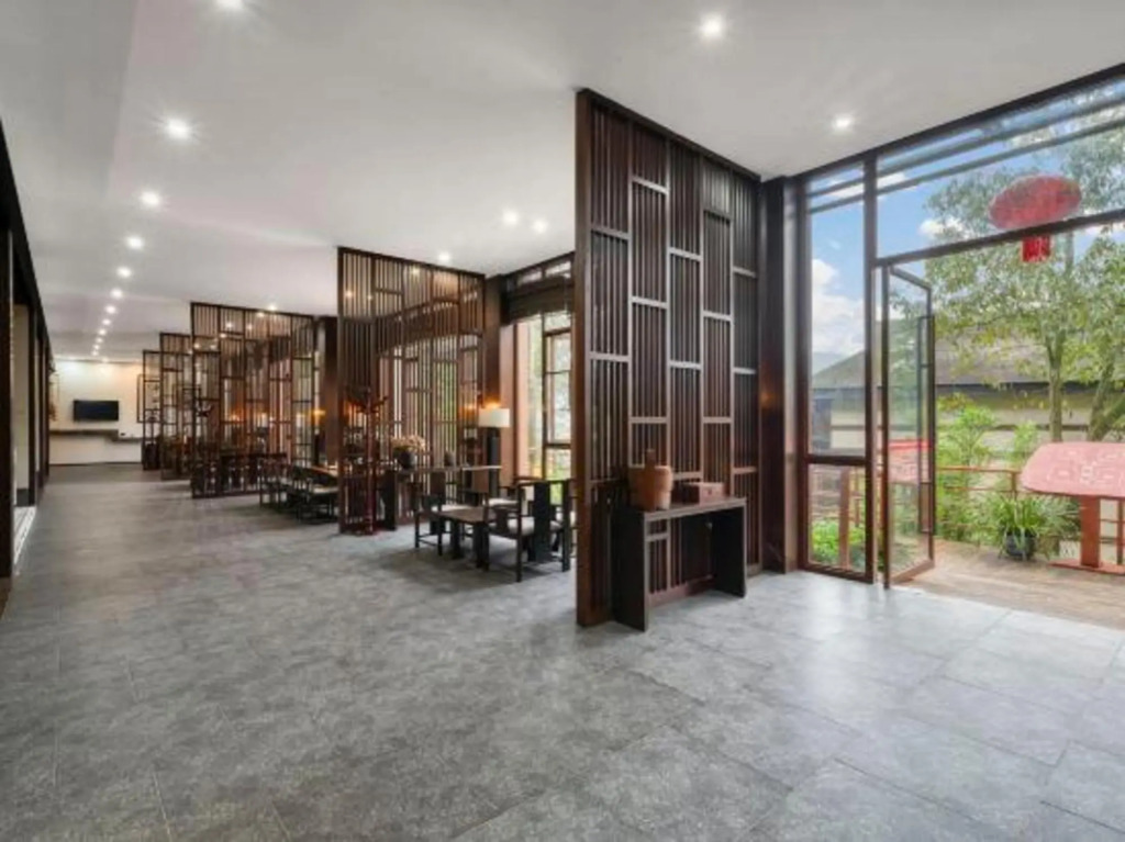Emei Mountain Wannian Shanju Hotel