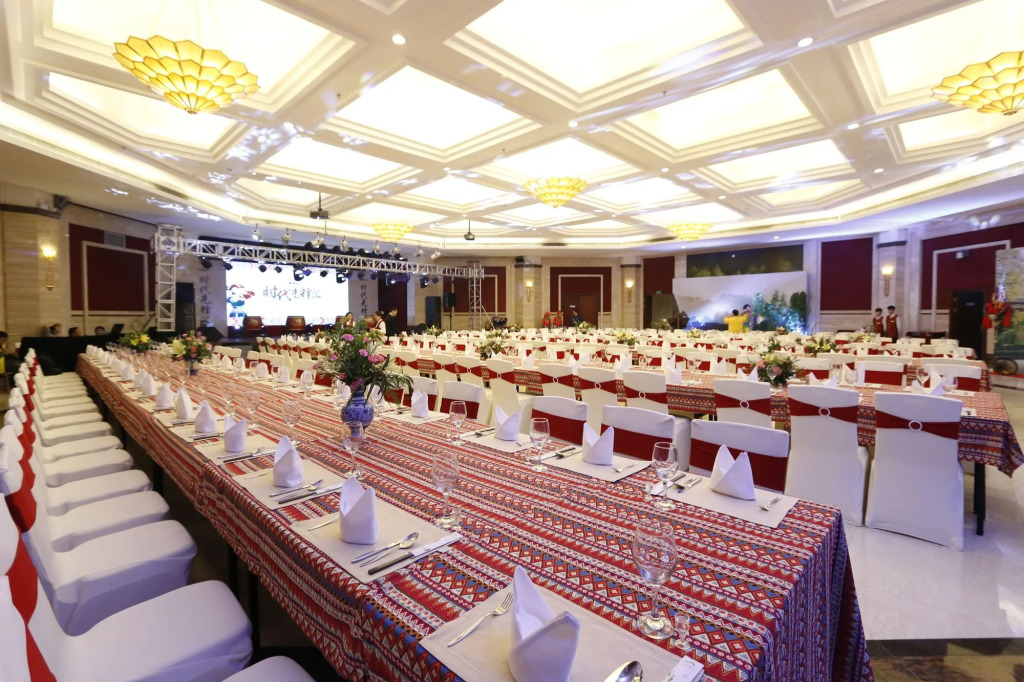 Green Lotus, River View Hotel