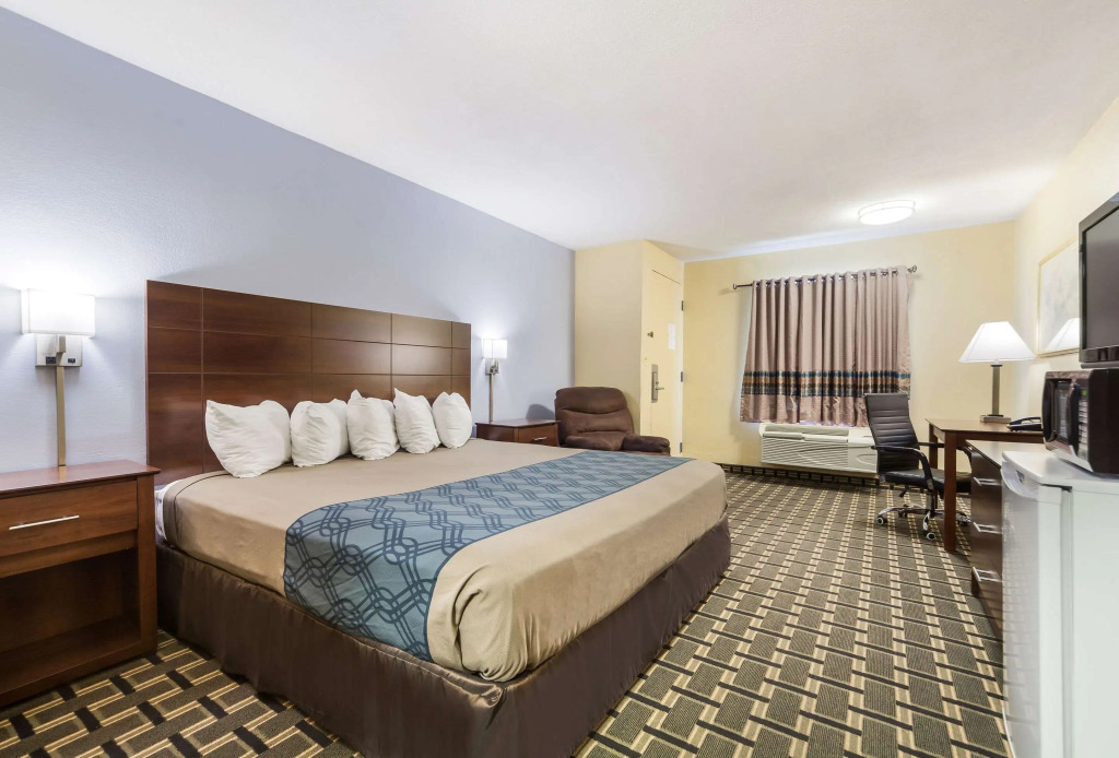 Rodeway Inn Lincoln West - University Area