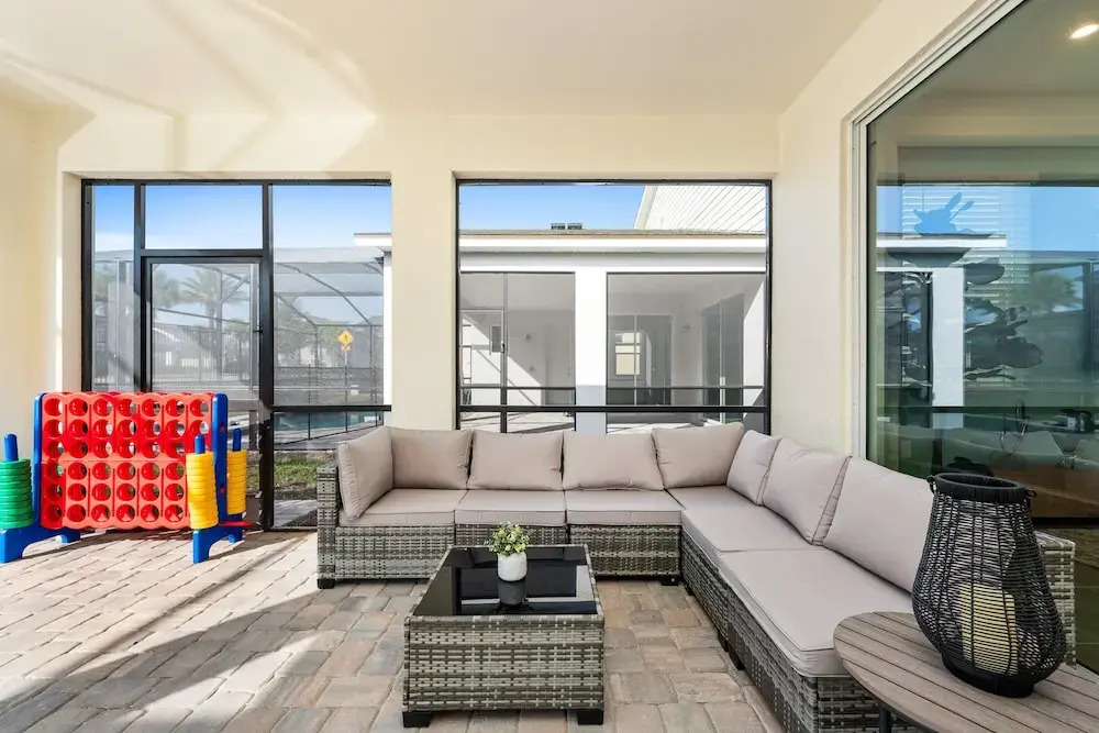 Light Welcoming Fun Resort Home Sleeps 20