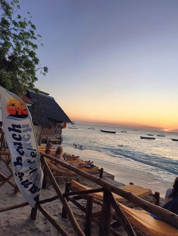 Zanzi beach hotel
