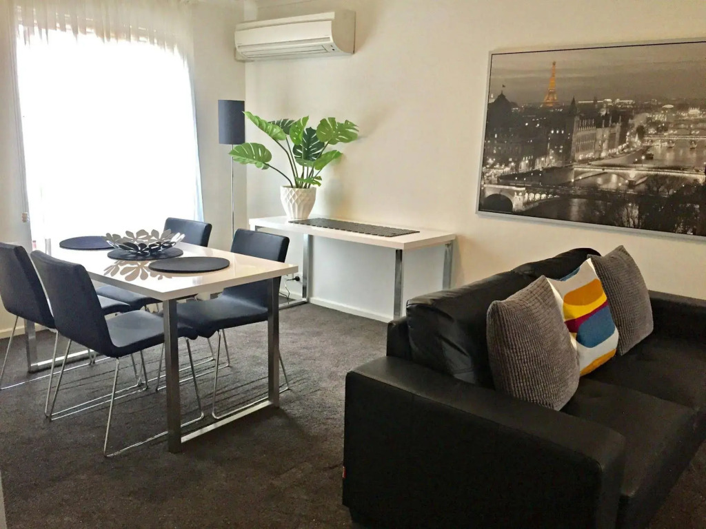 Archer Street – Adelaide DressCircle Apartments