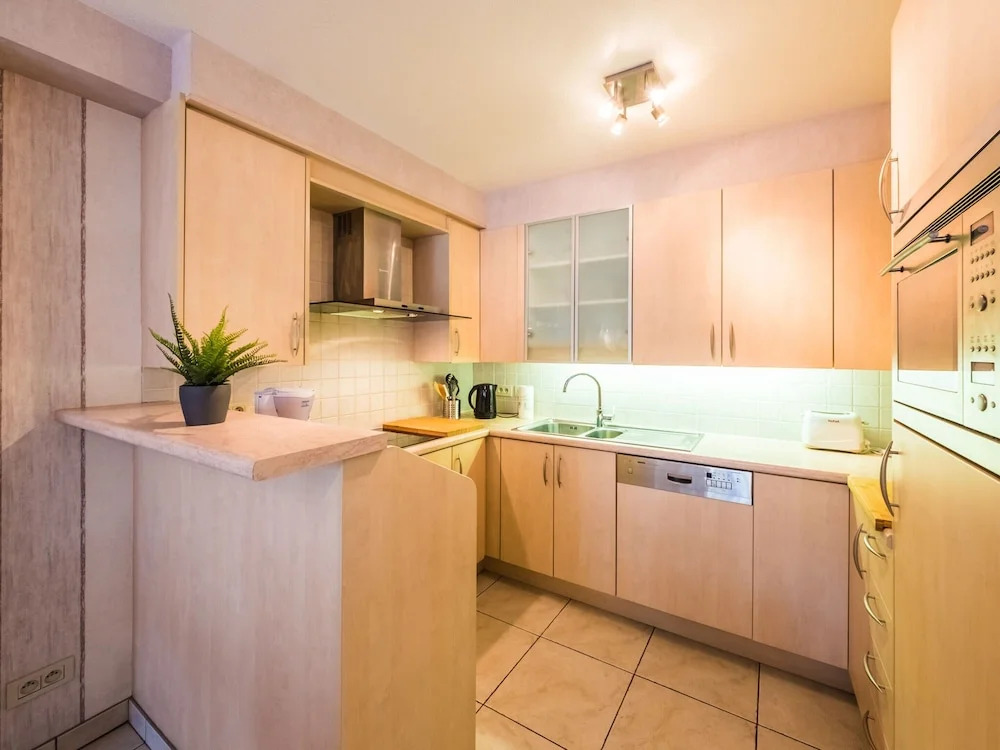 Apartment With 2 Bedrooms and Large Terrace
