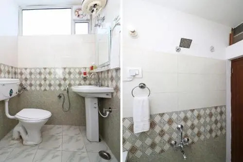 OYO 24448 Flagship Moon Light Guest House
