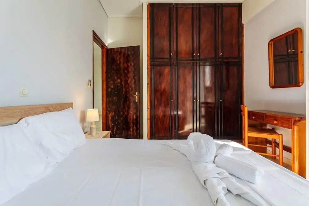 Koroni Seaview Retreats - Summer Escape Lodgings