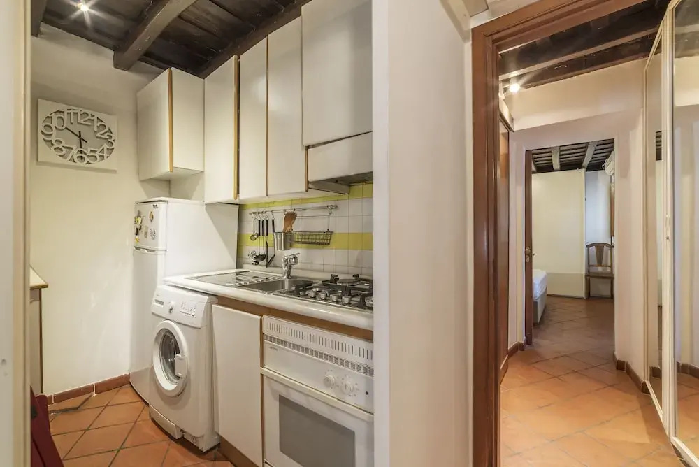 Stylish Flat Domus Aurea