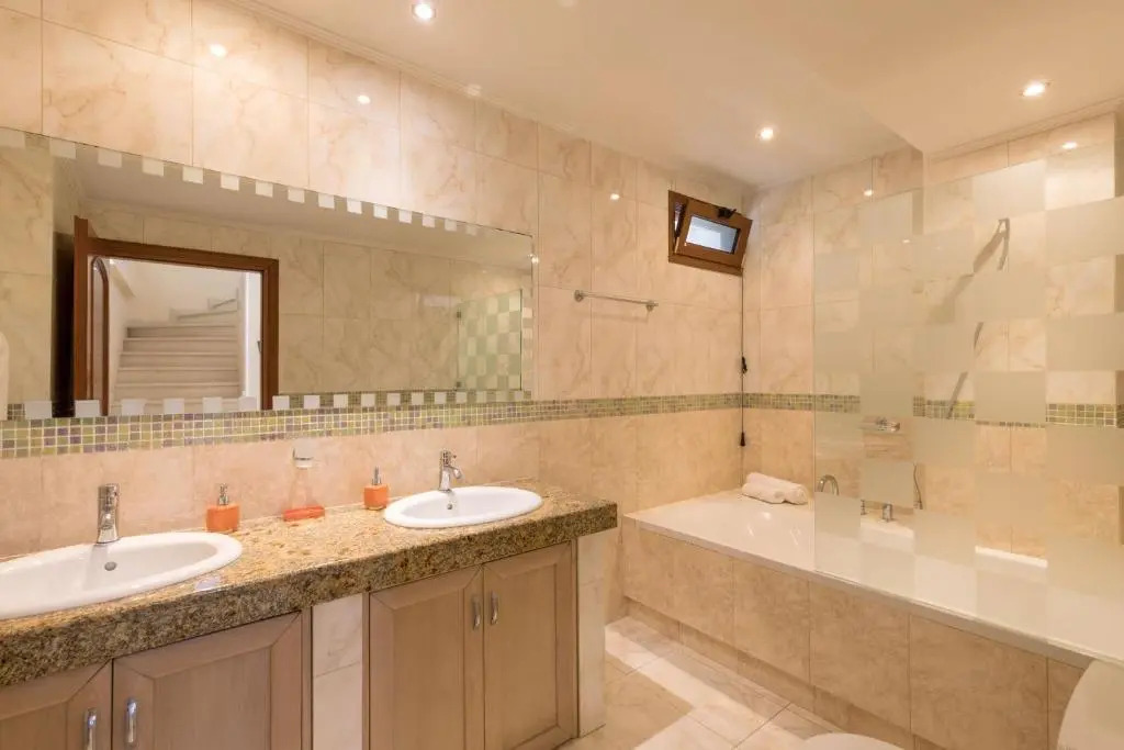 Kassiopi View Villas-Corfu-Villa Eleni,4 bedrooms,large private pool,prime location