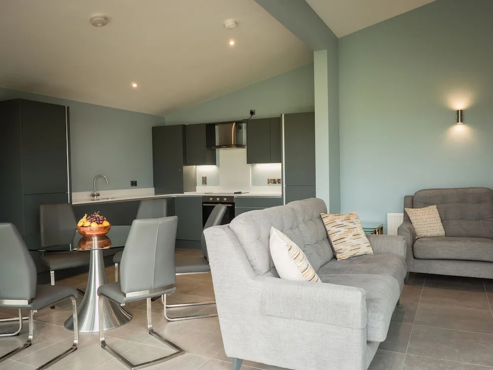 Mullans Bay Lakeside Lodges