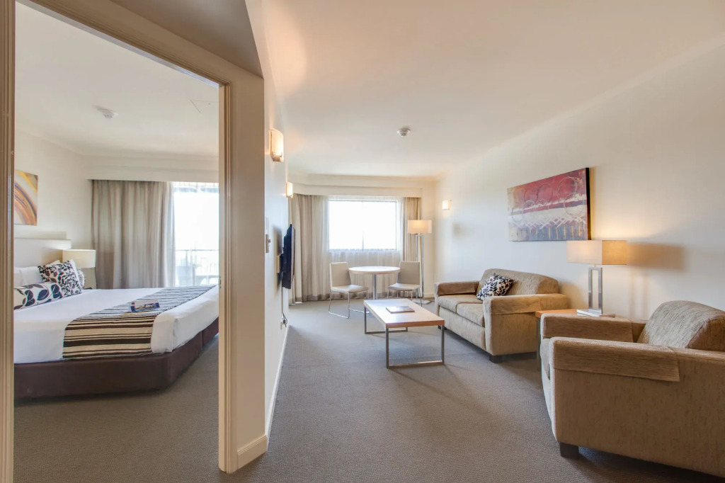Cosmo Apartment Hotel