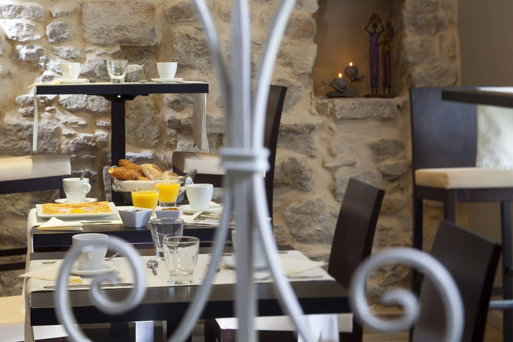 Hôtel LHerbier dOrange - Accueil Vélo