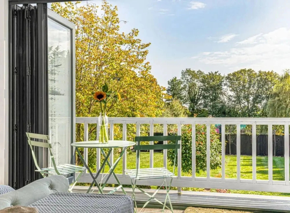 Mayrose House 6BR 4bath Luxe Spacious Retreat