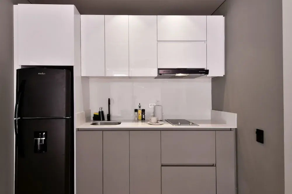 w Resplendent 1BR w Modern Balcony in Unicentro