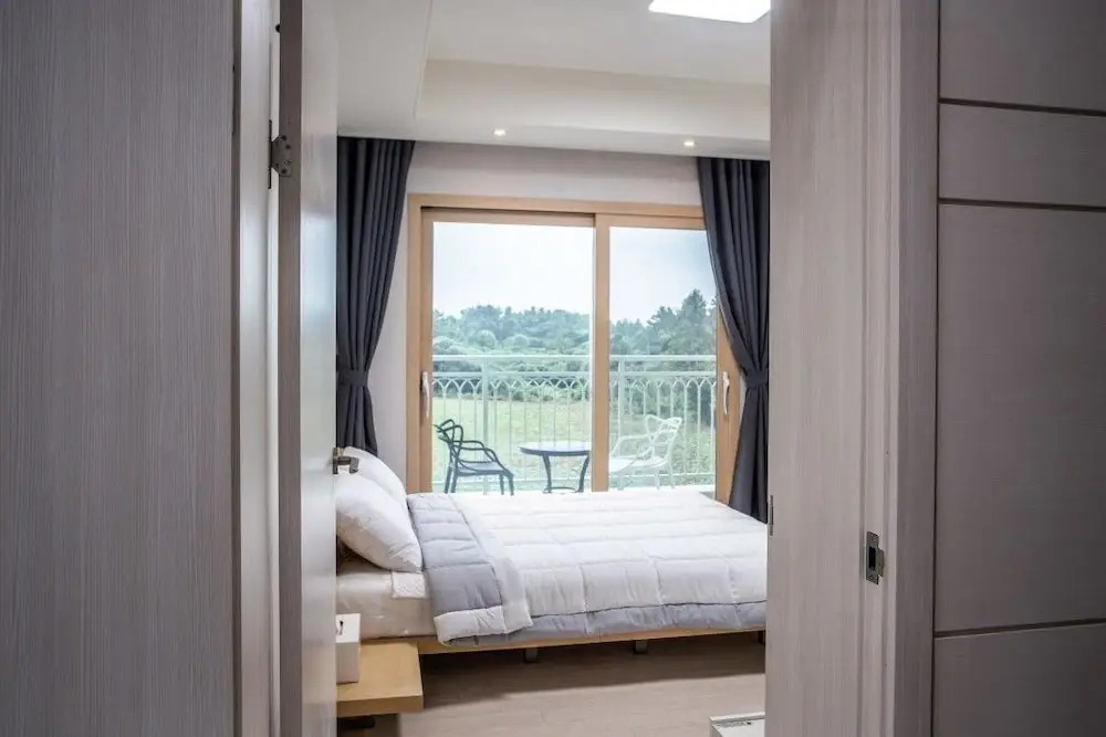 Oakra Resort