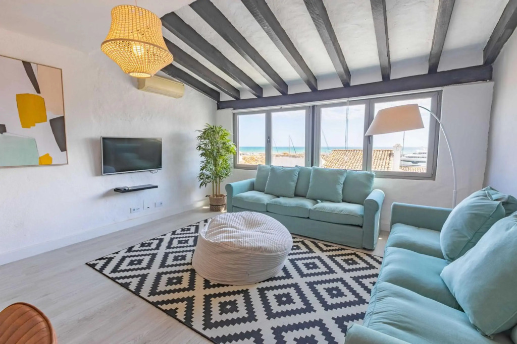 Stylish 5-Bdrs Duplex/Penthouse - Heart Of P.Banus
