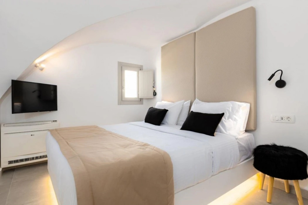 SERAPIAS SUITES
