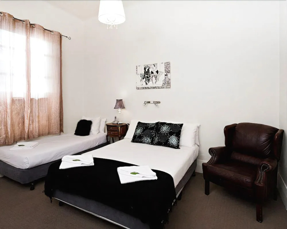 Ambassadors Hotel
