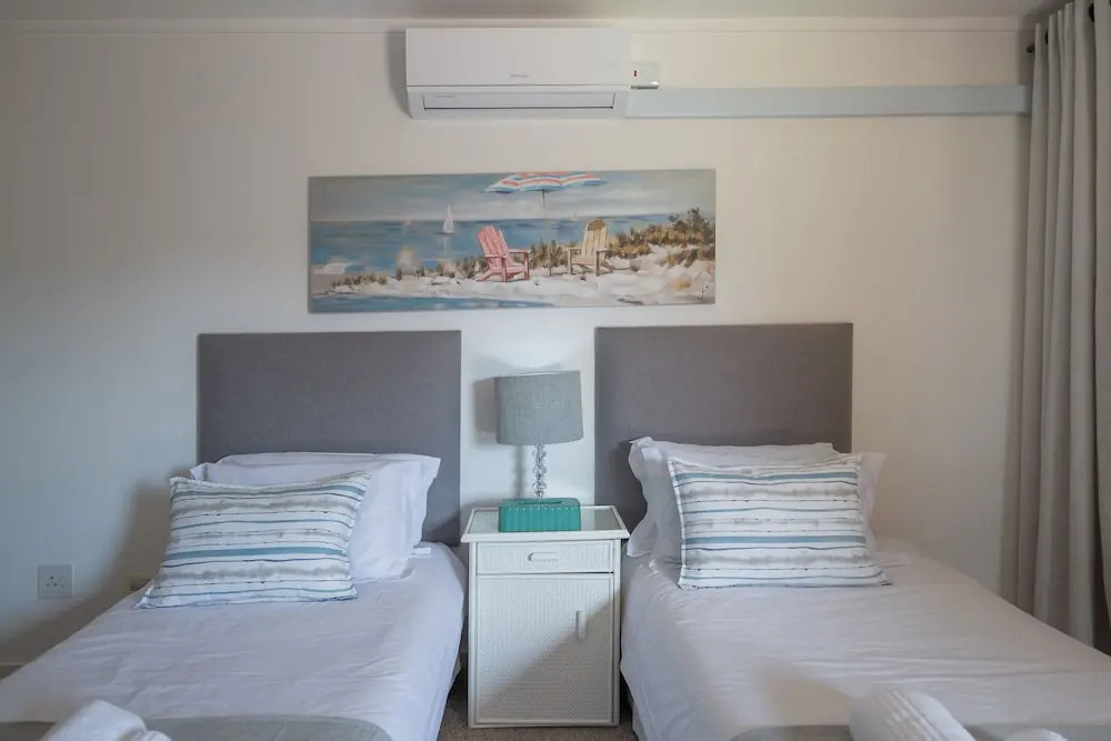 San Lameer Villa Rentals 10303