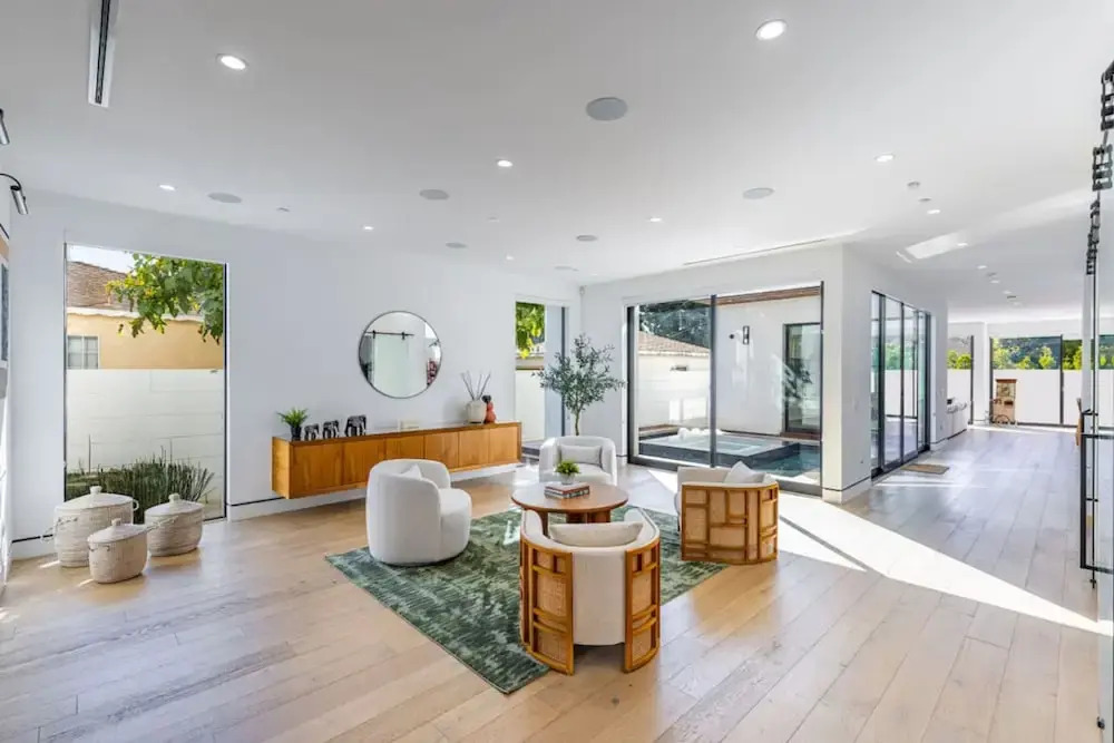 The Penmar Retreat - Luxurious Resort-style Oasis