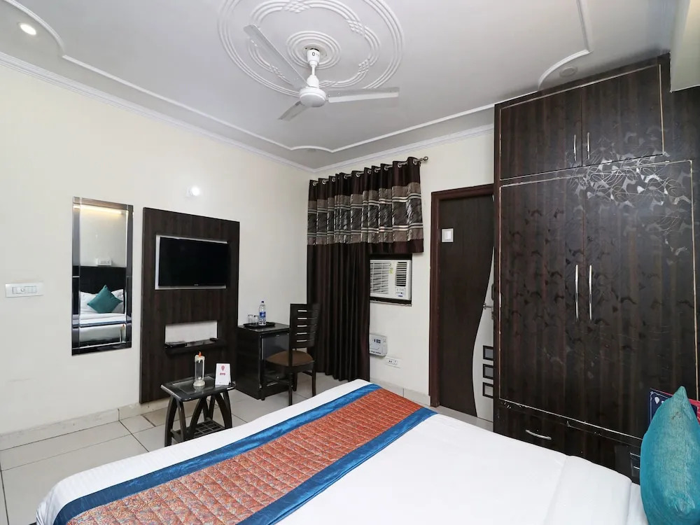 Ronak Hotel